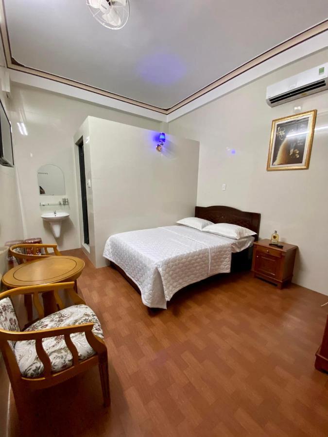 Nha Nghi Duy Tan Motel 140 Nguyen Du 0353007568 クアンガイ エクステリア 写真